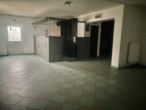 Predaj budovy na podnikanie- bývalý obchodný priestor v Čadci (MO) — foto 3