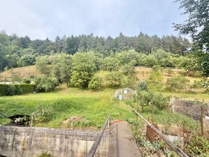 Predaj staršieho domu s nádherným pozemkom v Ochodnici — foto 10