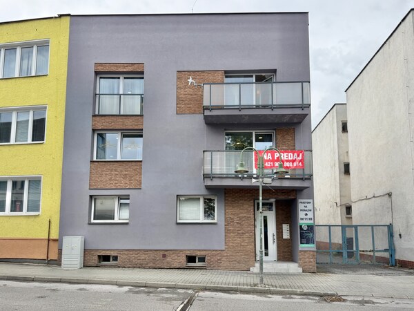 Predaj: Multifunkčný polyfunkčný dom 438 m² v priamom centre Čadce