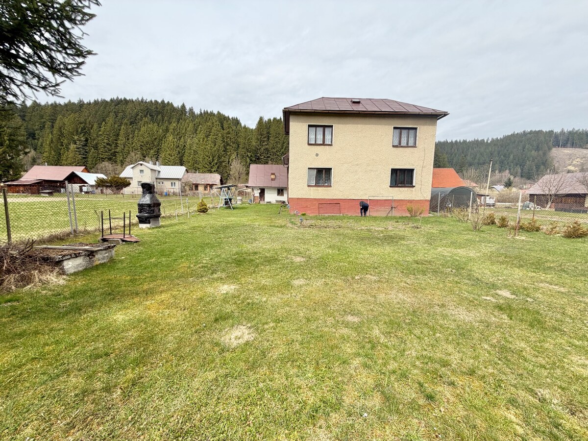 Rezervované! Predaj RD s krásnou záhradou vo Vysokej nad Kysucou — foto 3