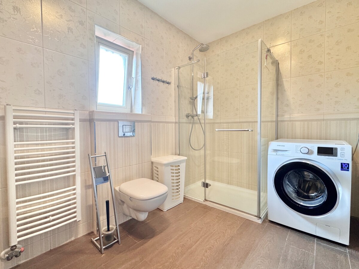 Prenájom luxusného 3 izbového bytu 70 m2 na Mariánskom námestí, Žilina — foto 10