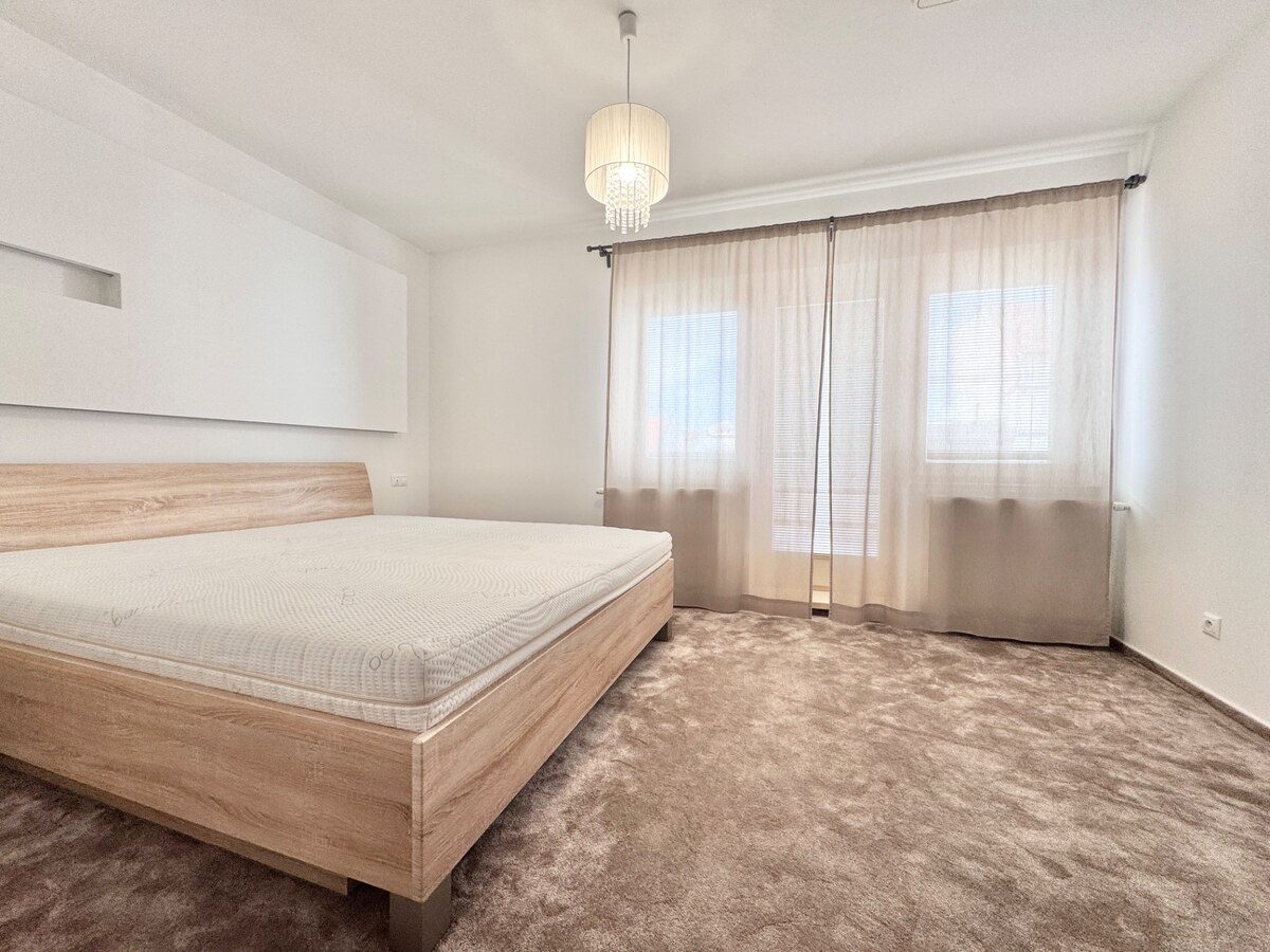 Prenájom luxusného 3 izbového bytu 70 m2 na Mariánskom námestí, Žilina — foto 6