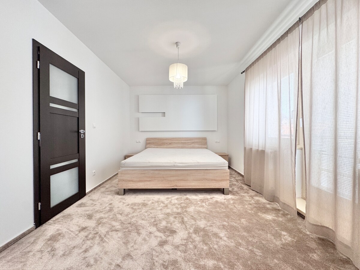 Prenájom luxusného 3 izbového bytu 70 m2 na Mariánskom námestí, Žilina — foto 8