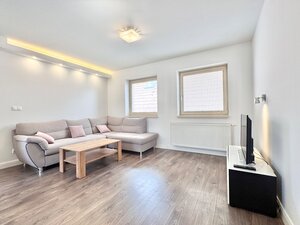 Prenájom luxusného 3 izbového bytu 70 m2 na Mariánskom námestí, Žilina — foto 4