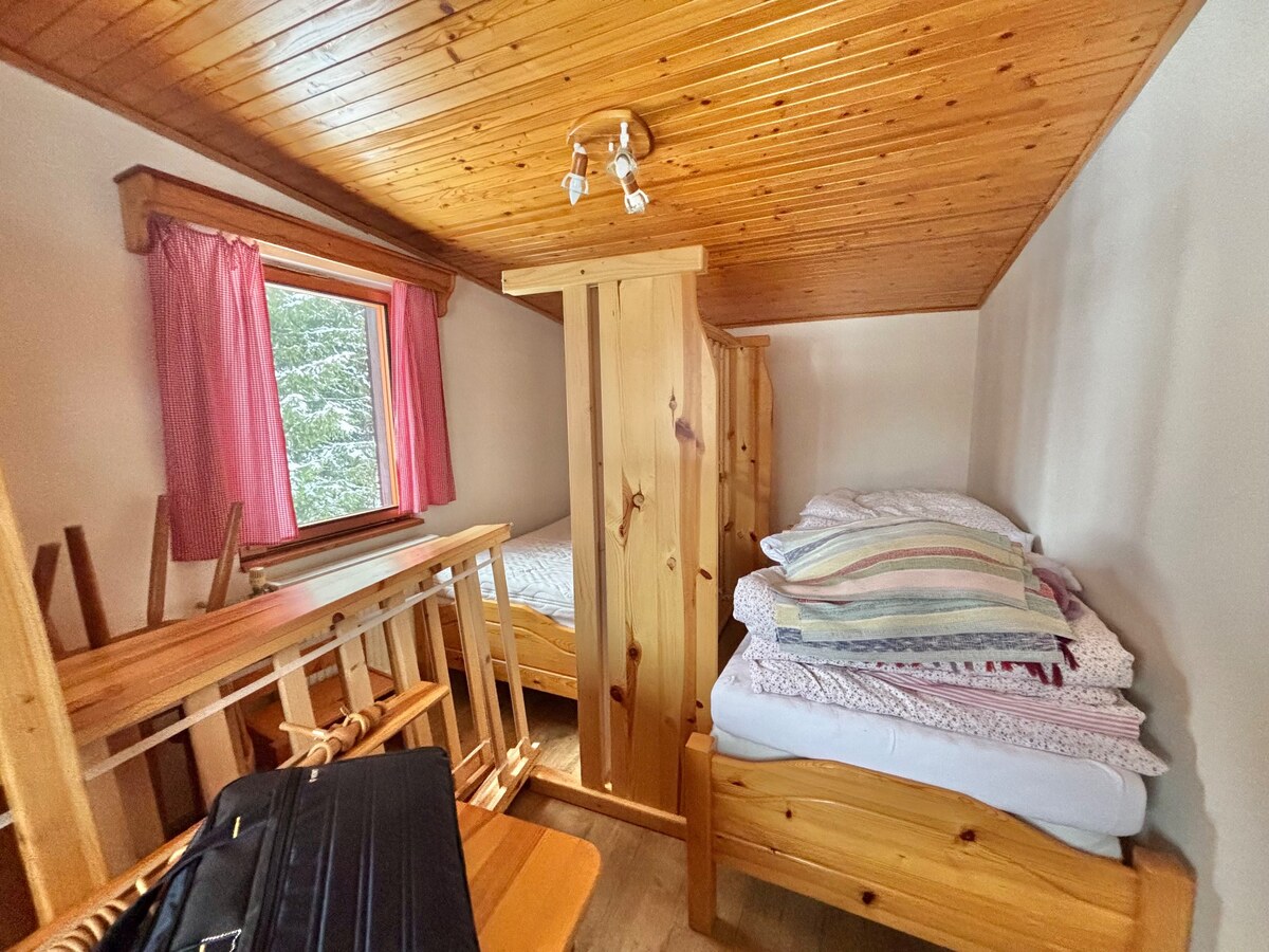 Predaj krásneho pozemku s rodinným domom na rekonštrukciu v Makove — foto 11