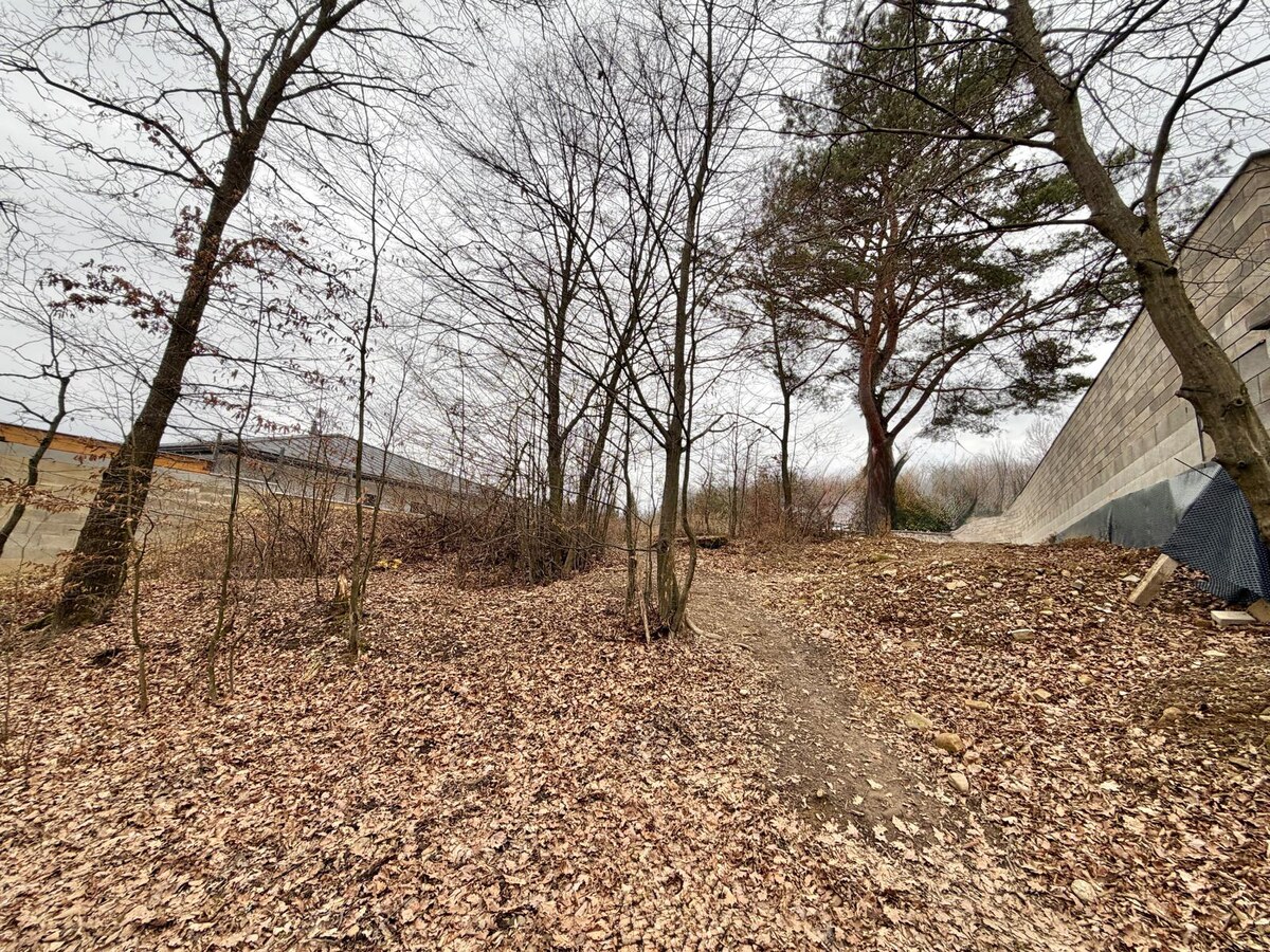 Predaj: Stavebný pozemok 400m2 v Bytči vo vilovej štvrti (MO) — foto 2