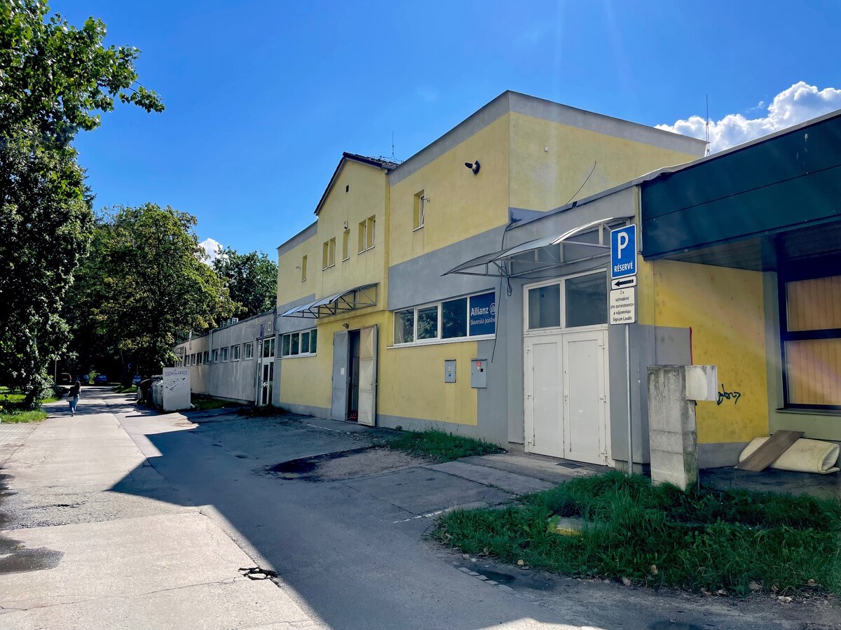 Na prenájom obchodný priestor 144 m² - Martin Sever — foto 10