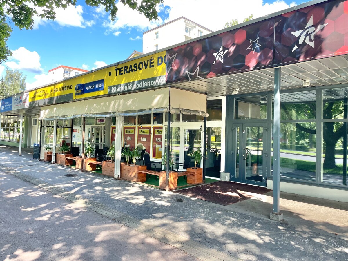 Na prenájom obchodný priestor 144 m² - Martin Sever — foto 11