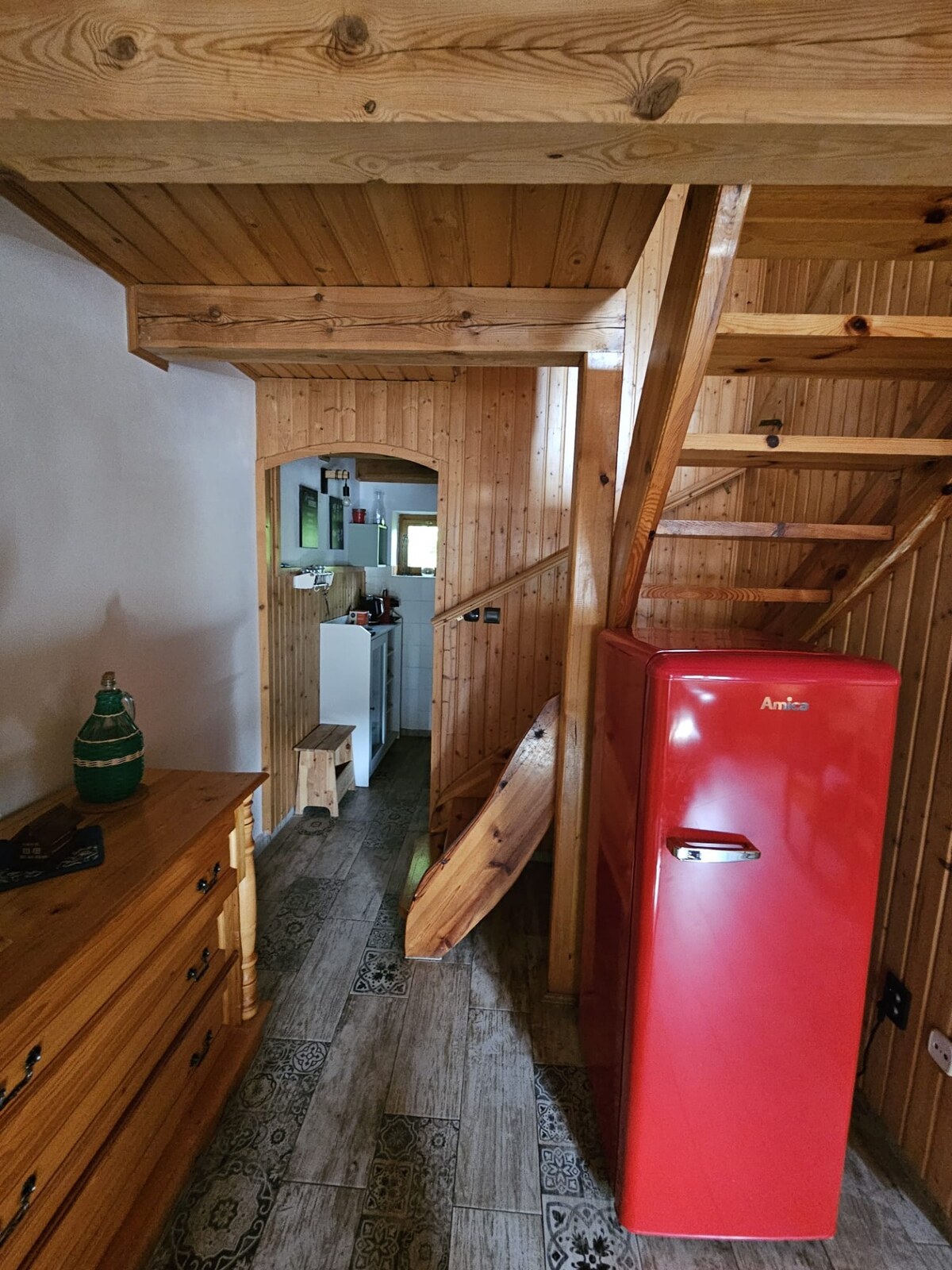 PREDAJ: CHALUPA ČIČMANY — foto 11