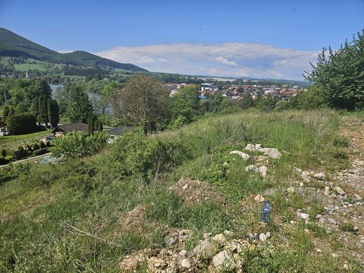 PREDAJ: Stavebný pozemok s vydaným stav. povolením, Varín Rozbehov(MO) — foto 8