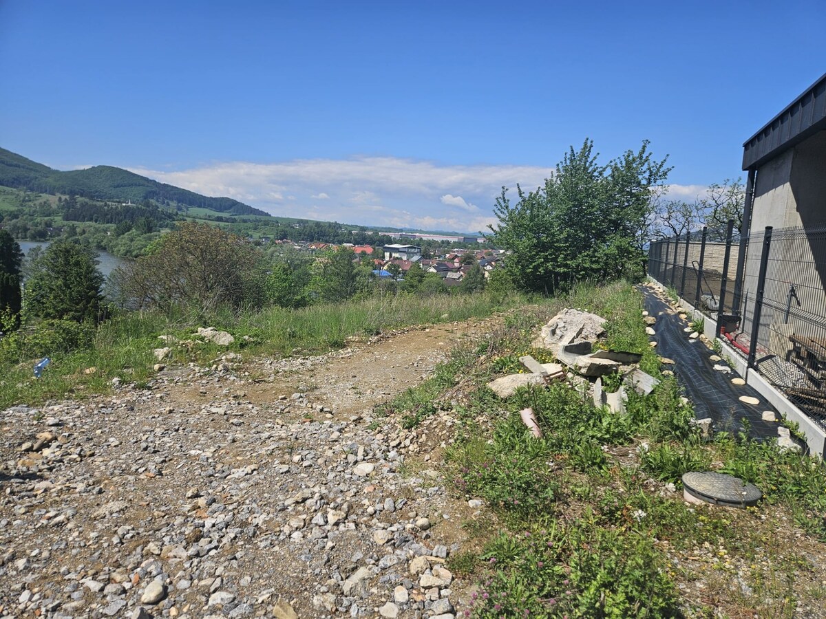 PREDAJ: Stavebný pozemok s vydaným stav. povolením, Varín Rozbehov(MO) — foto 9