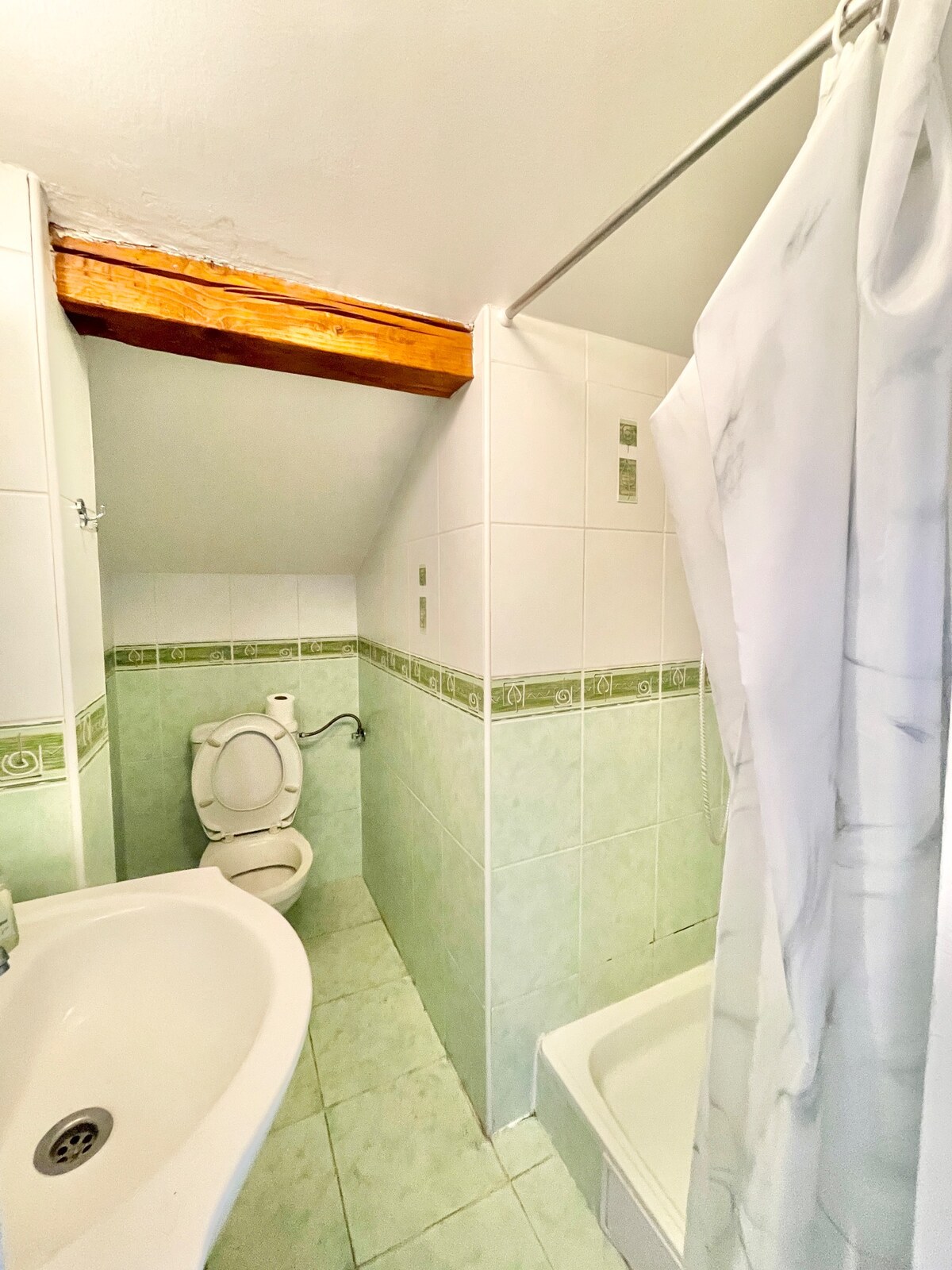 Na predaj penzión v centre KNM — foto 15