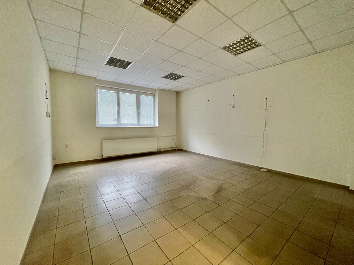 Prenájom skladového objektu s kanceláriami 606m2 Žilina, Areál Slovena — foto 7
