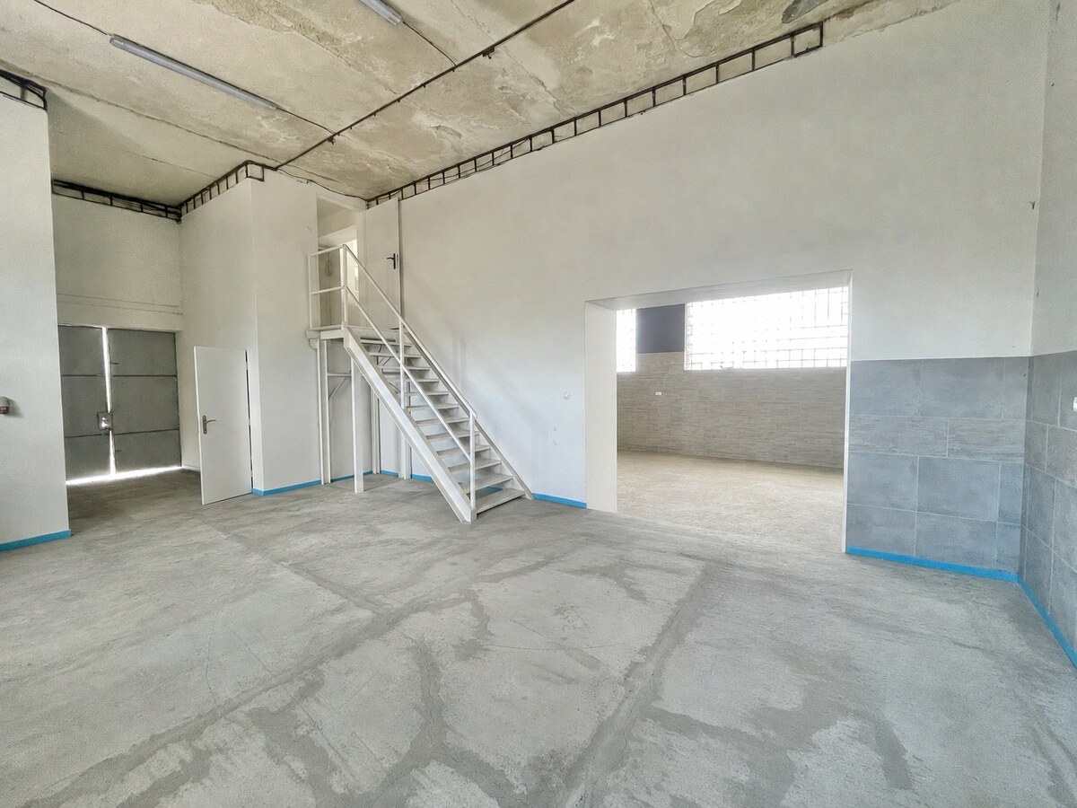Prenájom haly 250m2 Kysucké Nové mesto — foto 4