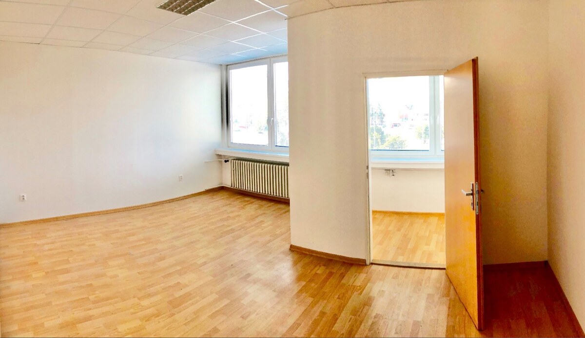 Ponúkame na prenájom kanceláriu 25 m2 - ul. Vysokoškolákov Žilina — foto 2