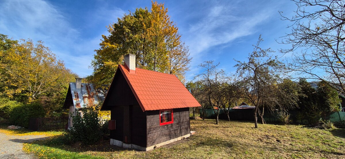 Záhradná chatka s krbom v malebnom prostredí Kotešová - Oblazov — foto 4