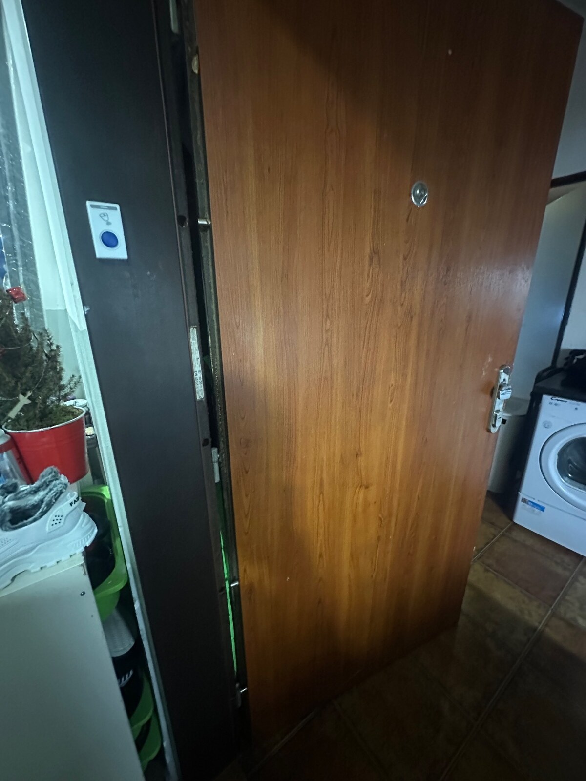 Ponúkame na predaj,2-garsónku na Stavbárskej ulici,v Bratislave — foto 3