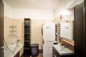Priestranný 3-izbový byt s veľkou terasou (46 m²) a garážovým státím — foto 13