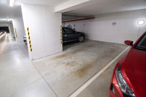 Priestranný 3-izbový byt s veľkou terasou (46 m²) a garážovým státím — foto 17