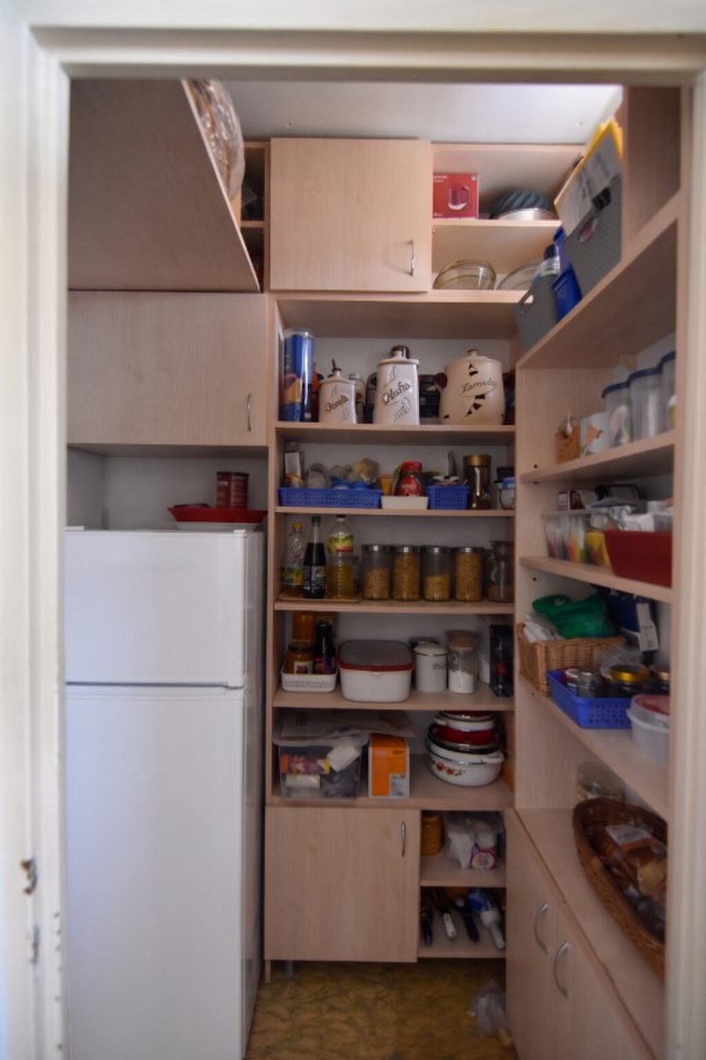 Priestranný 3-izbový byt s 11,4 m² loggiou – Lipského, Dúbravka — foto 12