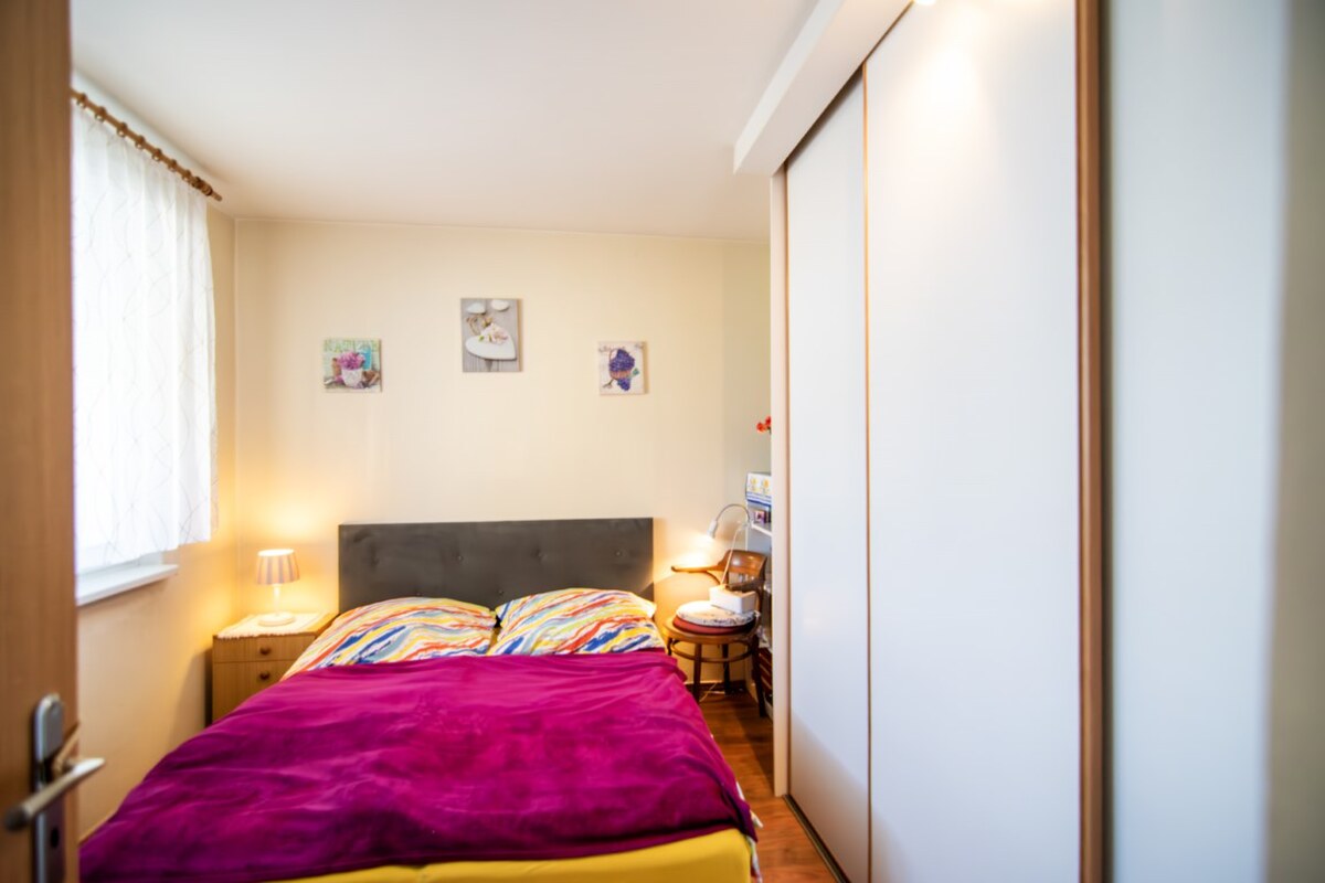 Priestranný 3-izbový byt s 11,4 m² loggiou – Lipského, Dúbravka — foto 4