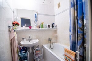 Priestranný 3-izbový byt s 11,4 m² loggiou – Lipského, Dúbravka — foto 15