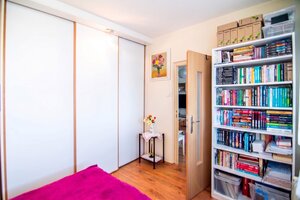 Priestranný 3-izbový byt s 11,4 m² loggiou – Lipského, Dúbravka — foto 5