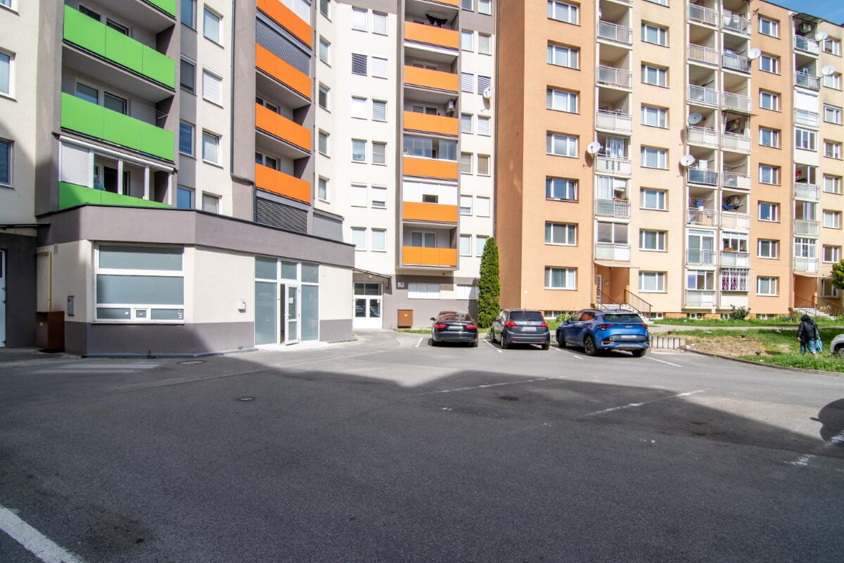 Multifunkčný 100m2 priestor s kompletným vybavením – Na hlinách, TT — foto 14