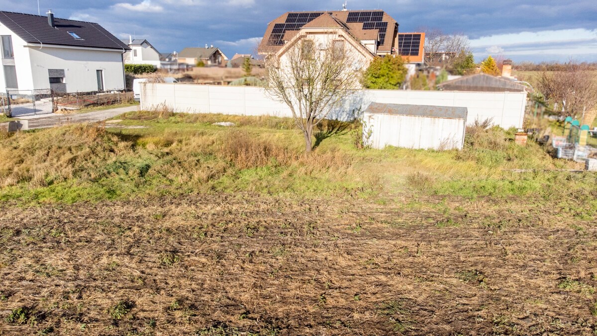 Stavebný pozemok pri jazere Nové Košariská — foto 2
