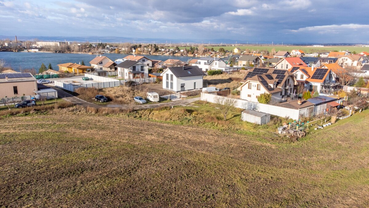 Stavebný pozemok pri jazere Nové Košariská — foto 5