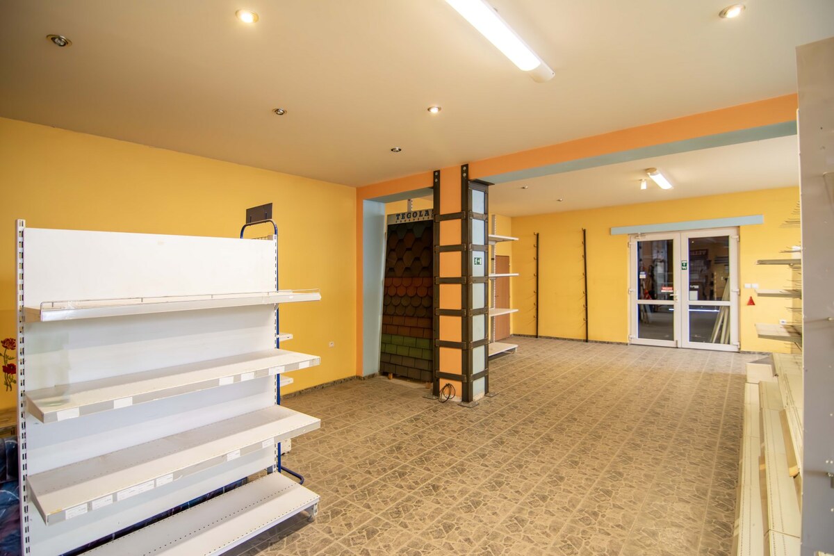 Prenájom haly / obchodno-skladových priestorov – Šenkvice, Nádražná ul — foto 5