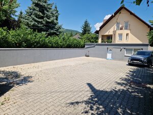 Viacgeneračný rodinný dom / investičná nehnuteľnosť – Dolná časť Zobor — foto 17