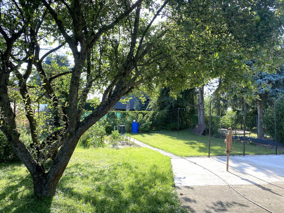 Na predaj: Murovaná záhradná chatka v rekreačnej oblasti Hamuliakovo