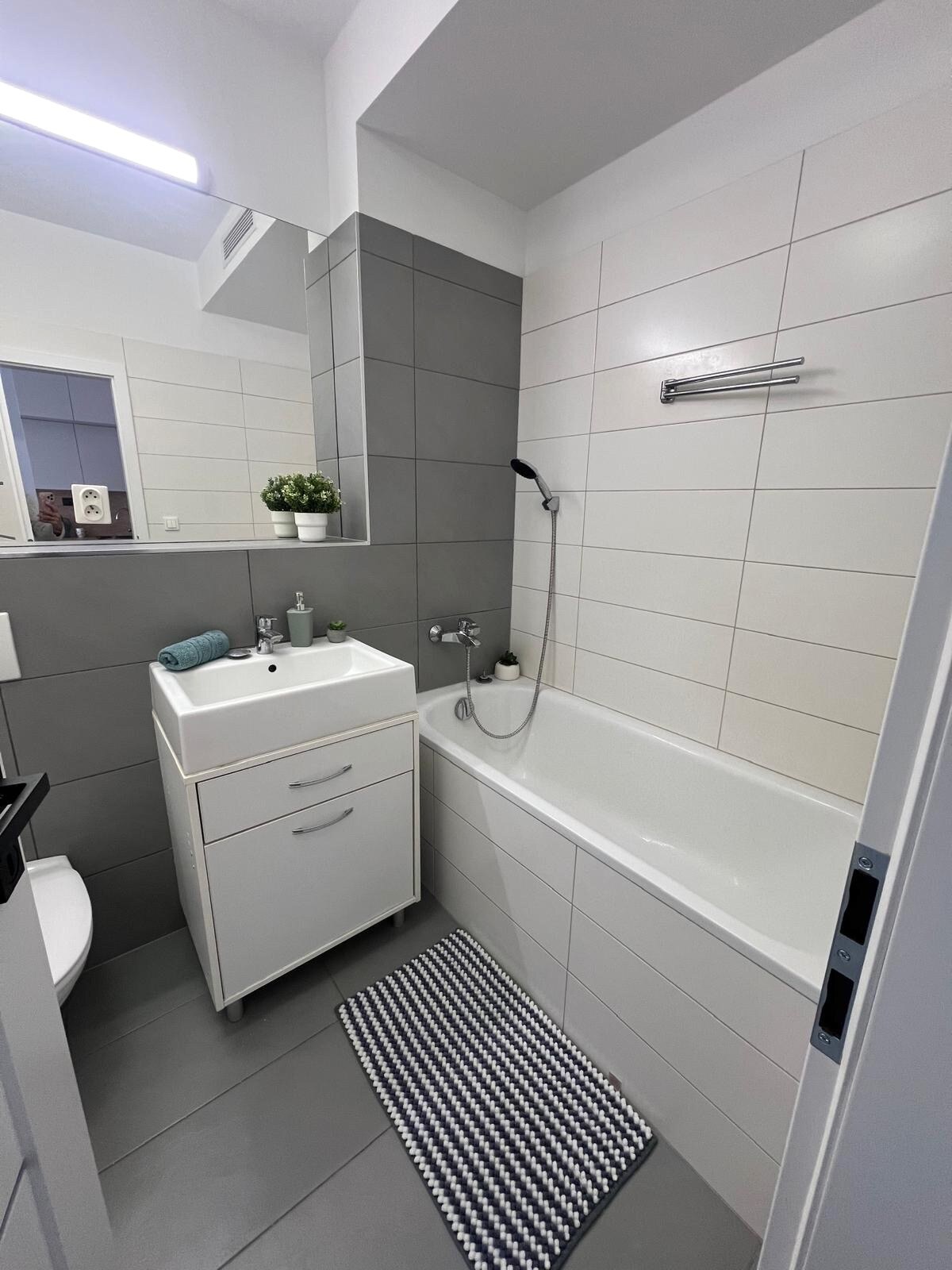 Štýlové bývanie v srdci Ružinova  2i byt v projekte Nikola House — foto 11