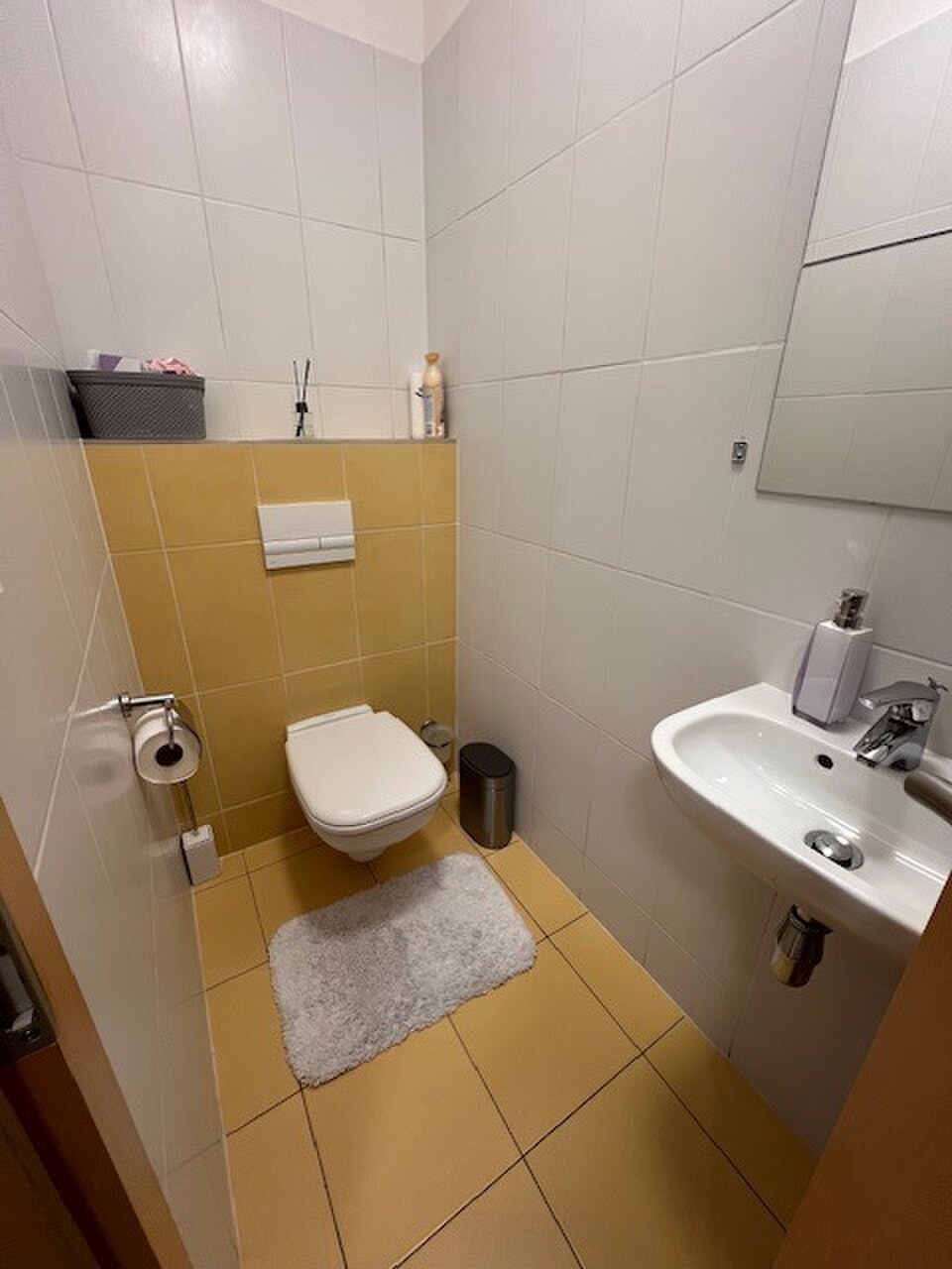 REAL -H PONÚKA NA PREDAJ PRIESTRANNÝ 2-IZBOVÝ BYT V TROCH VEŽIACH — foto 7