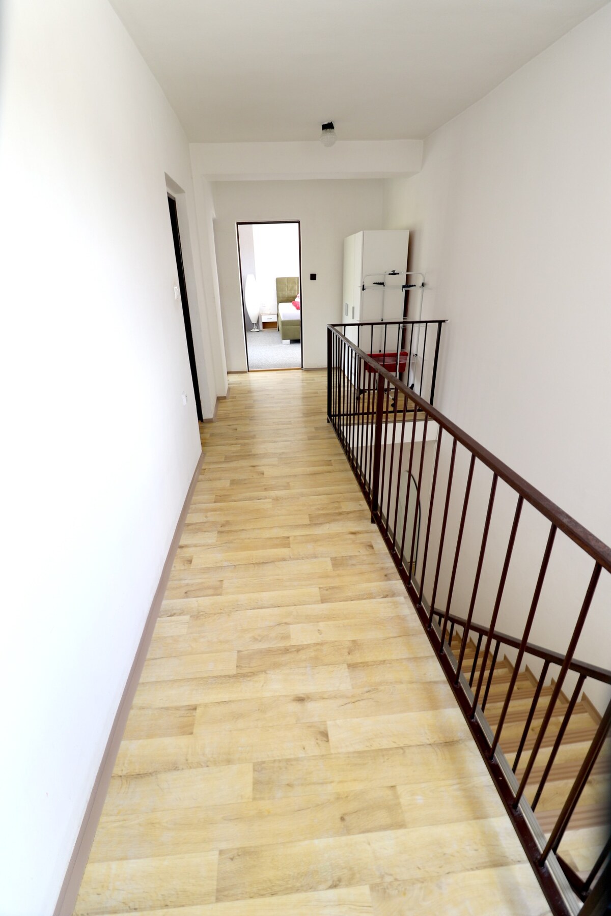 PREDAJ: 5+2 izbový rodinný dom, Dolný Lopašov — foto 13