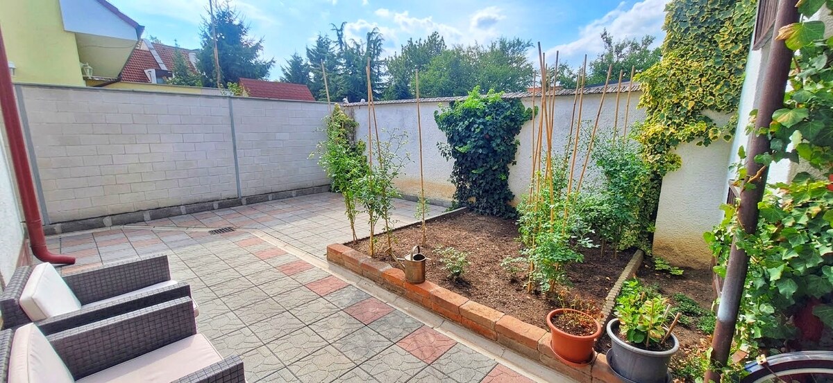 PREDAJ: 4 izbový rodinný dom po rekonštrukcii, staré Piešťany — foto 8