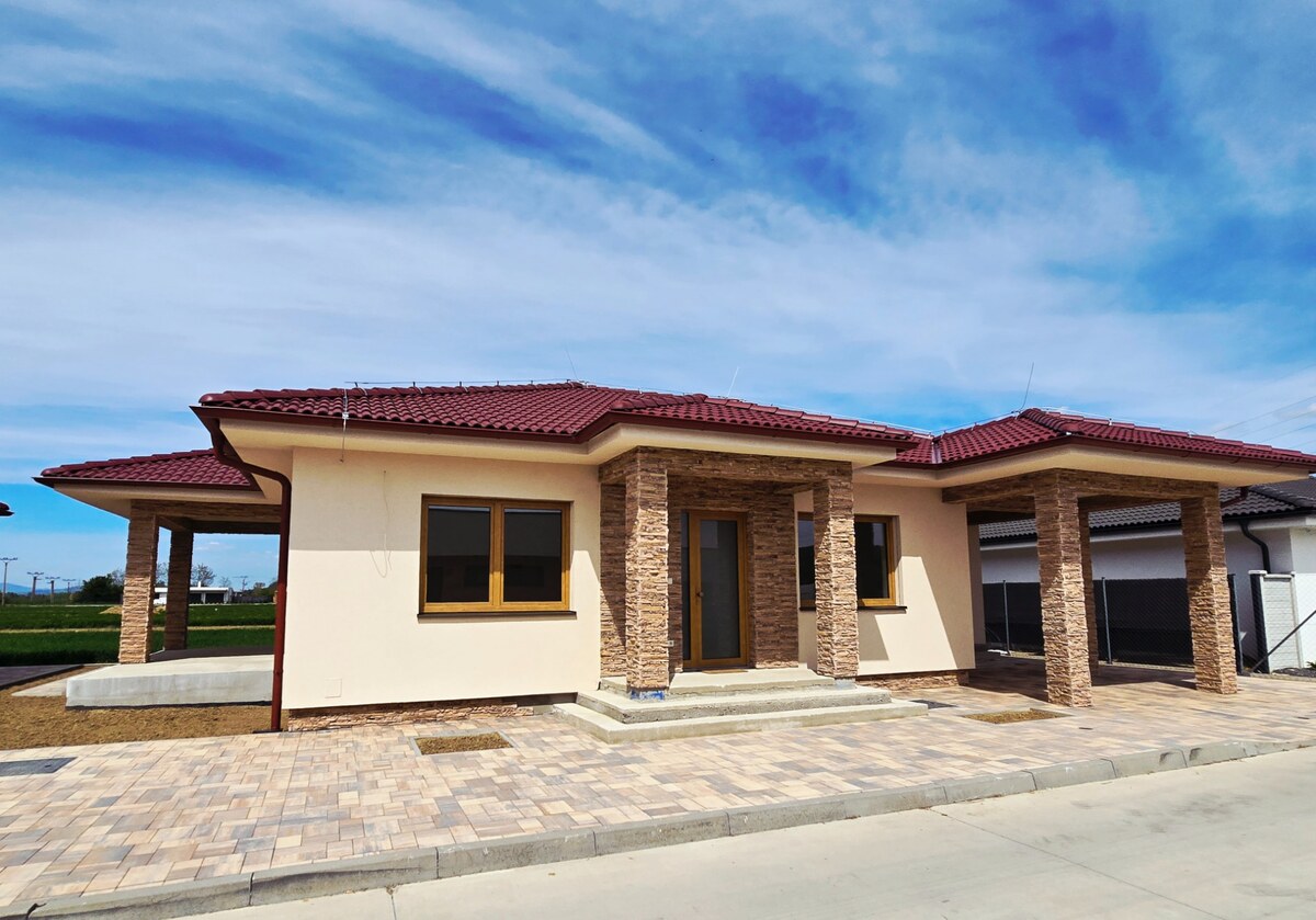 *Opäť aktuálne - MODERNÝ BUNGALOV* v obci Sokolovce — foto 13