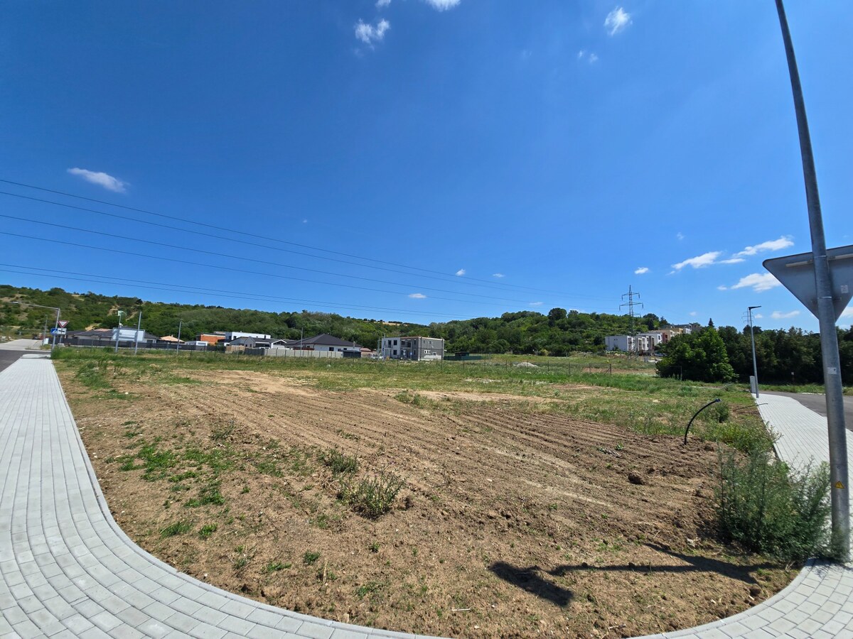 NA PREDAJ stavebný pozemok 669 m², Pánska Niva II, Hlohovec — foto 3