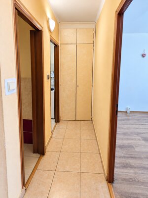 NA PREDAJ 3-IZBOVÝ BYT S LOGGIOU, PIEŠŤANY – LIPOVÁ — foto 10