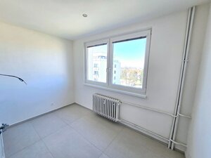 REZERVOVANÉ - 3izbový byt po kompletnej rekonštrukcií- s vizualizáciou — foto 12