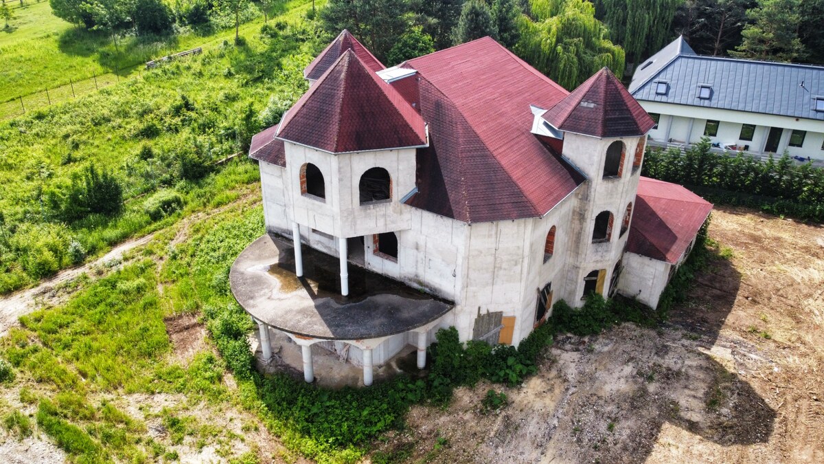 PREDAJ: veľkolepá hrubá stavba, Dolné Trhovište — foto 3