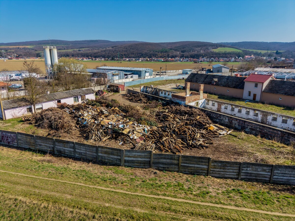 Na predaj komerčný stavebný pozemok v obci Sokolovce — foto 4