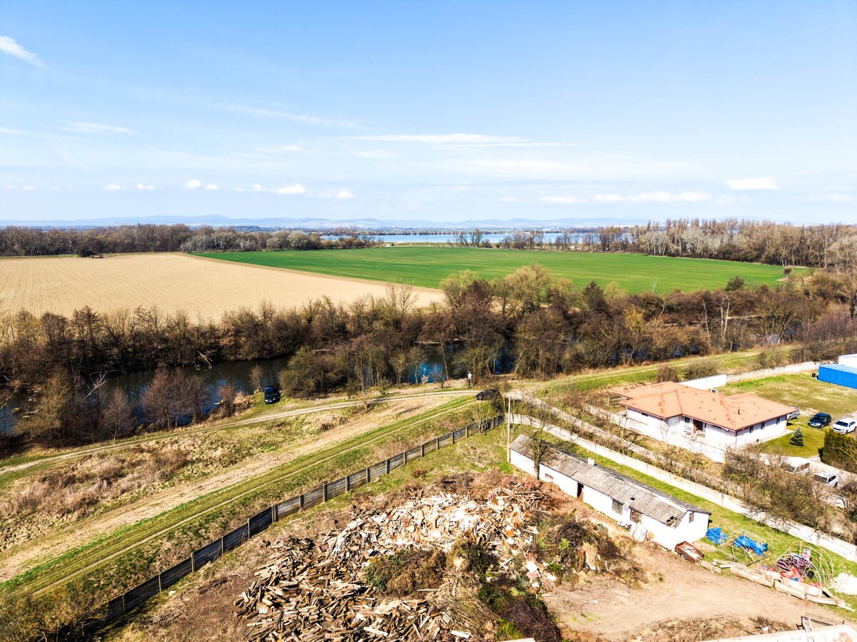 Na predaj komerčný stavebný pozemok v obci Sokolovce — foto 6