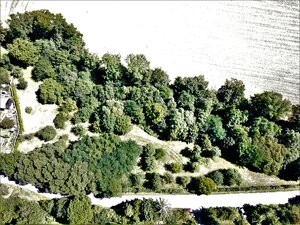 Na predaj stavebný pozemok v obci Prašník, vzdialený 14km od Piešťan — foto 1
