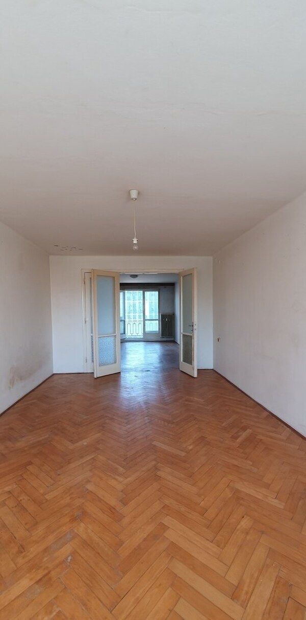 3-izb. byt, Trnavská cesta, Ružinov, lodžia, 4p./7