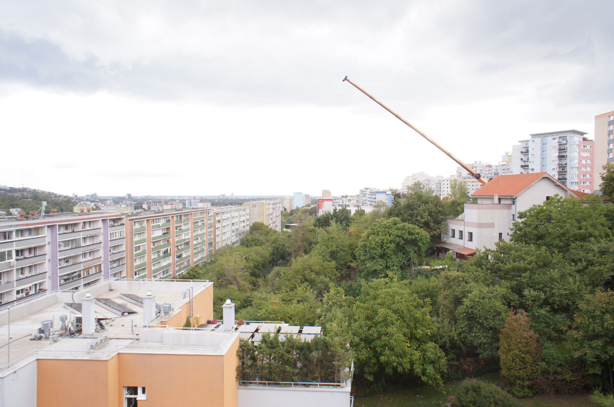 3-izb. byt, Lackova ul., Karlova Ves, veľká lodžia, 7 p./10 — foto 5