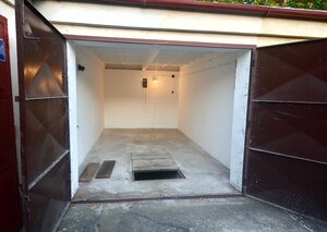 garáž na ul. Uránova, Ružinov - Ostredky — foto 1