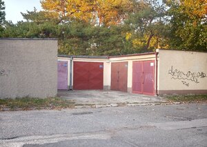 garáž na ul. Uránova, Ružinov - Ostredky — foto 2