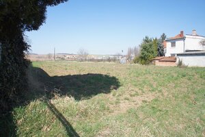 Pozemok v obci Koniarovce v slepej uličke — foto 3